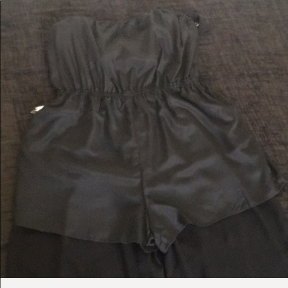 BLACK 0X Forever 21 Plus Size Ruffled & Wide Leg Jumpsuit - Picture 14 of 16